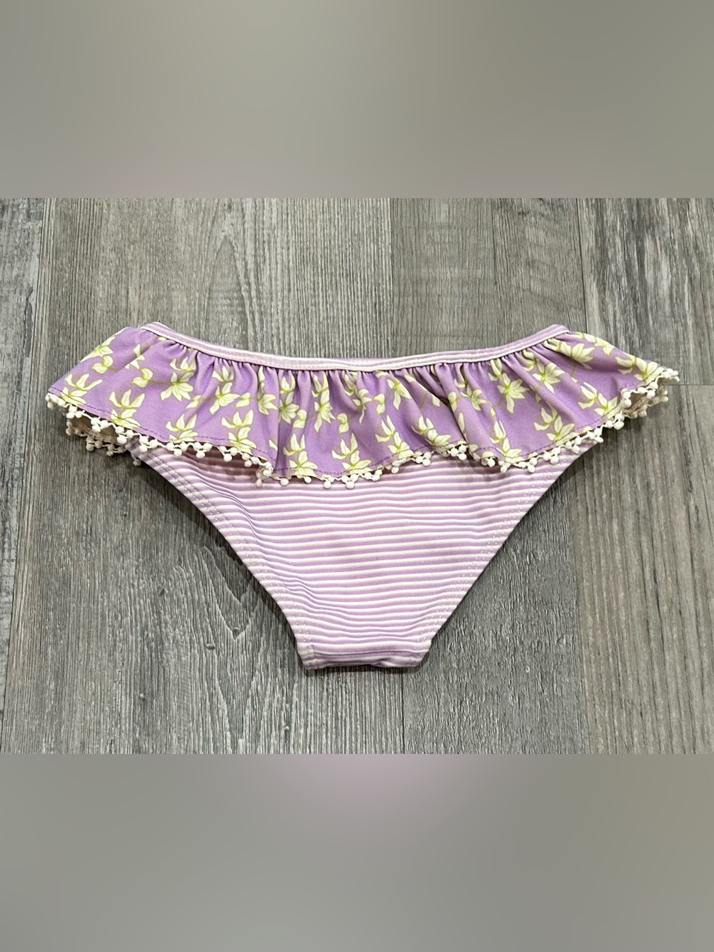 Kimi & Li Ruffle Bikini - Picture 3 of 6
